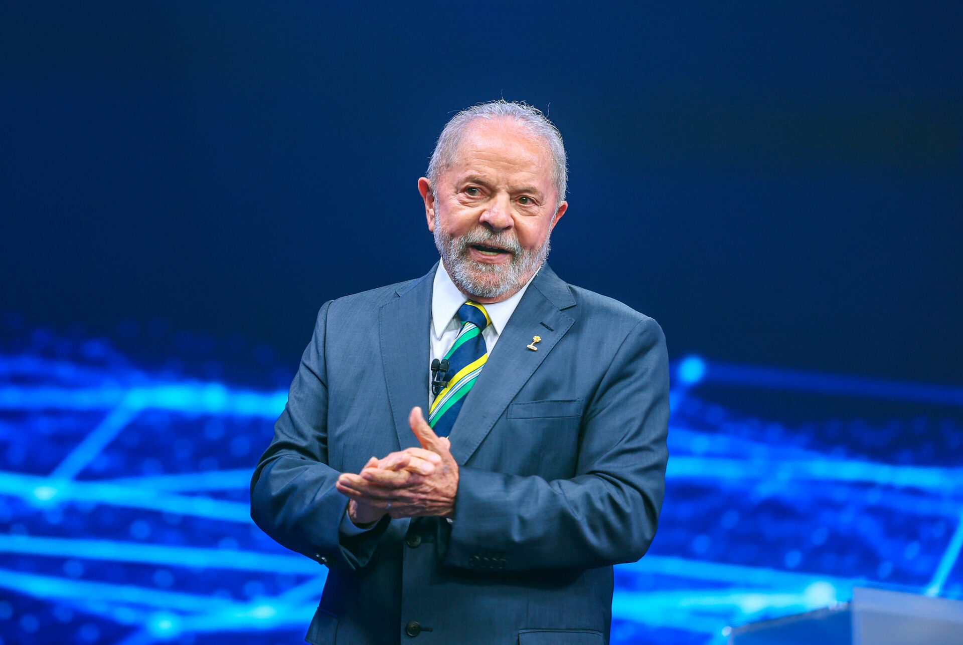 Imagem Lula é eleito presidente da República