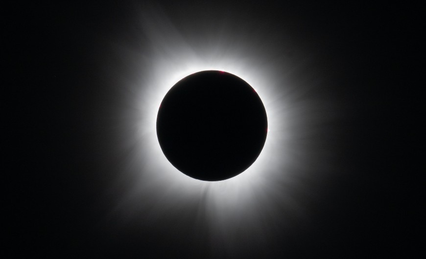 Eclipse solar total agita México, Estados Unidos e Canadá