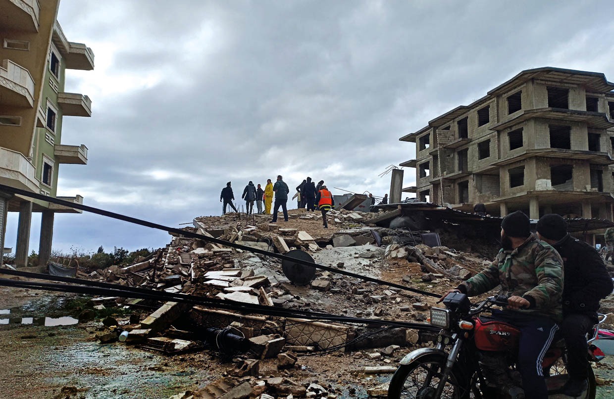 Terremoto causa devastação histórica na Turquia e Síria