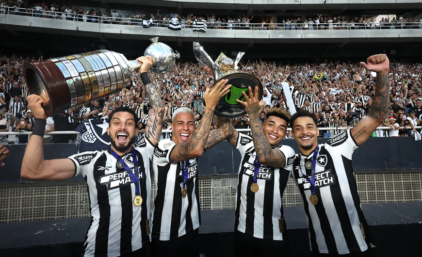 Imagem Botafogo é tricampeão brasileiro