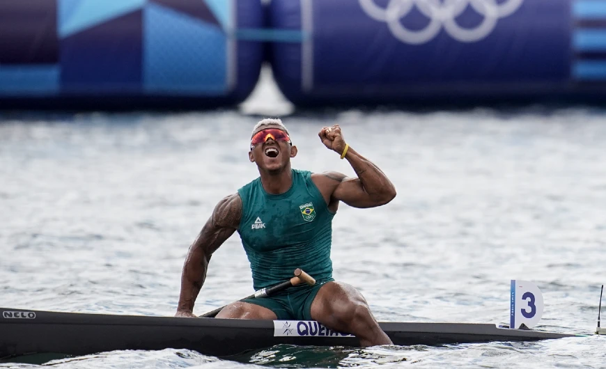 Imagem Isaquias fatura quinta medalha olímpica